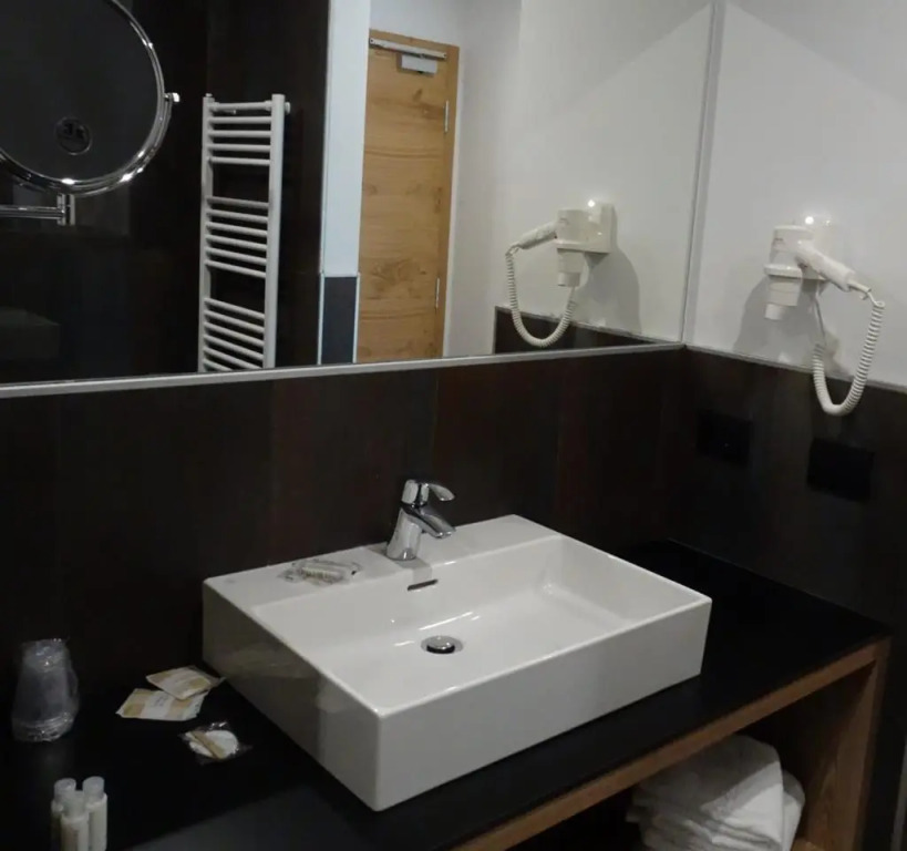 Active Alm Hotel