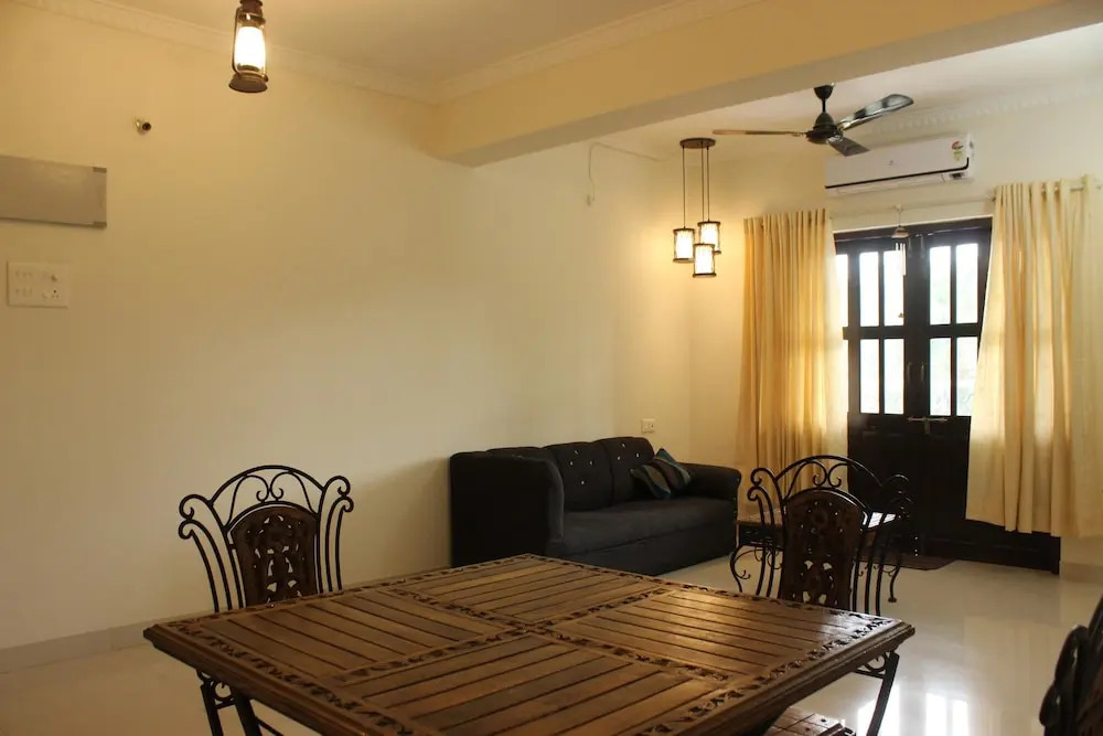 OYO 9175 Home Cozy 1 BHK Near Candolim Beach