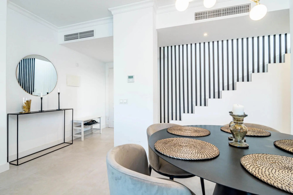 LAL- Fantastic family penthouse close to beaches