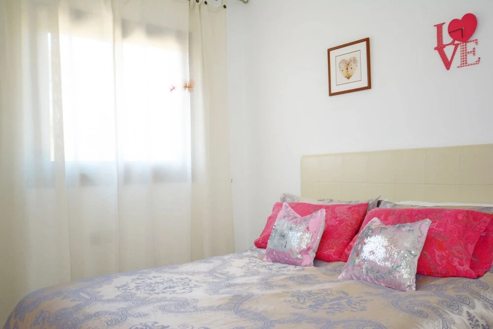 Seafront House With Private Pool and Wif