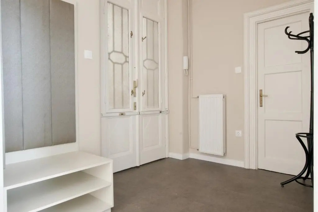 Standard Apartment by Hi5 - Kecskemeti street suite