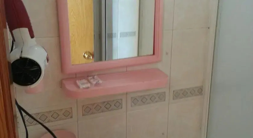 Cahit Han Hotel