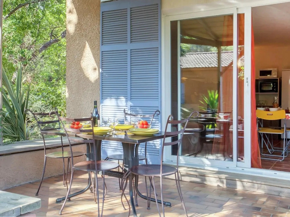 Holiday Home in Corsica by the Sea