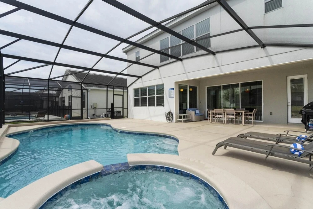 Stunning 6 Bd w Pool Close to Disney Sonoma 2682