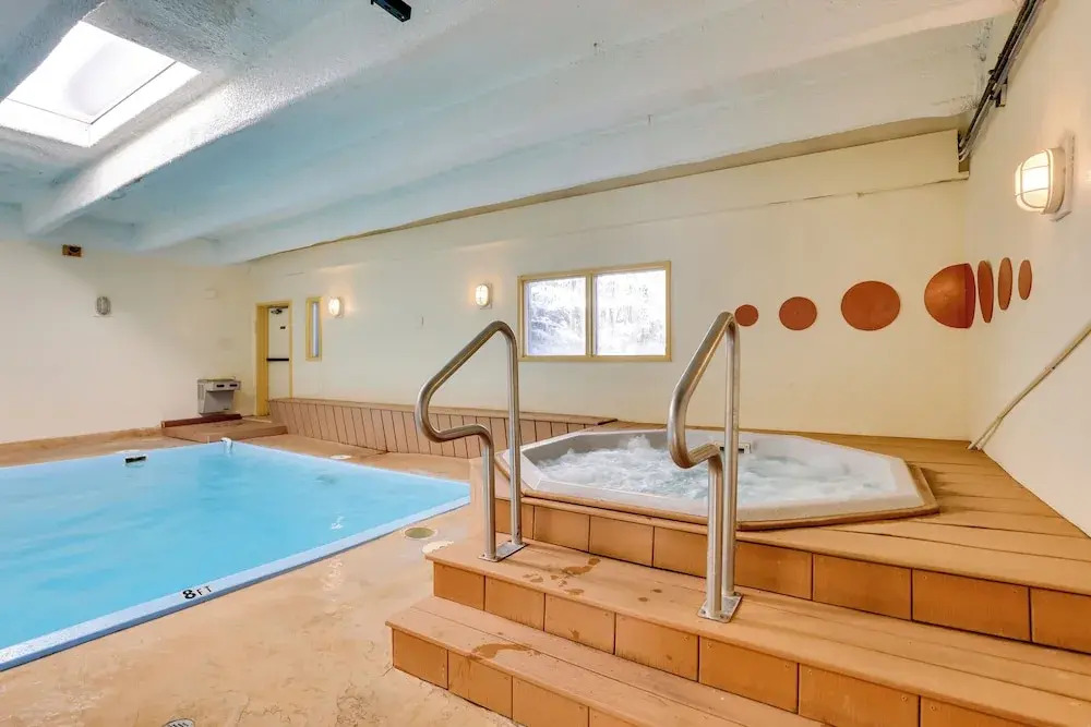 1 Mi to Dillon Reservoir: Condo Retreat in Frisco!