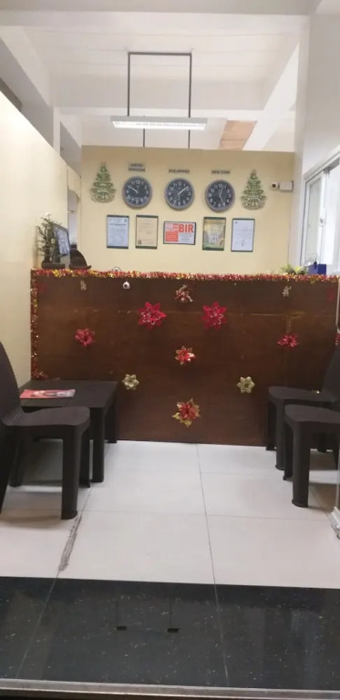 Amicos Pension House