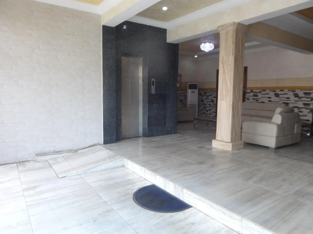 Serena Hotel & Suites