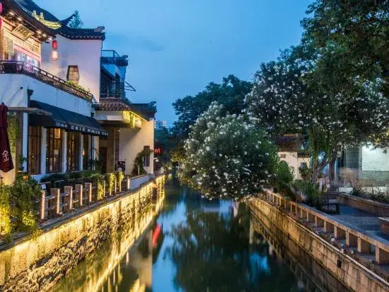 Duxinshe Homestay (Pingjiang Road Shop)