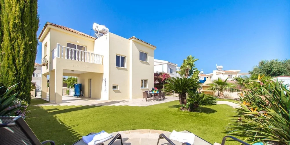 Rent Private Villa 040