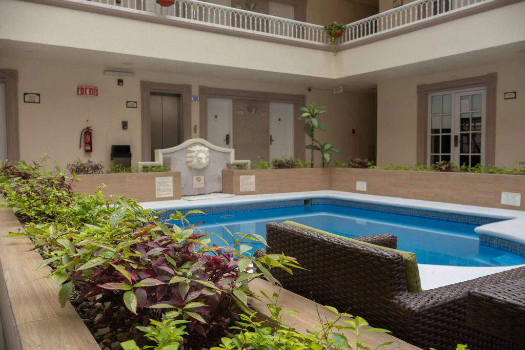 Best Western PLUS Monterrey Colón