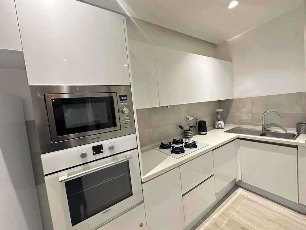 Charming 1-bedroom Apartment in Marsa, Tunisia