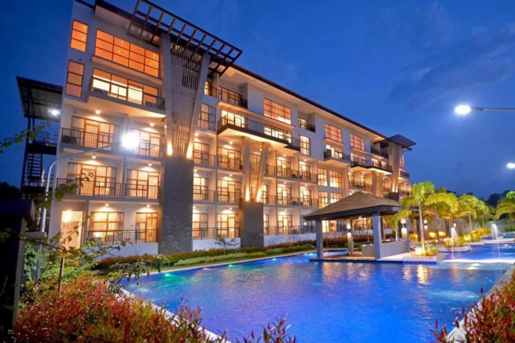 Crown Hotel at Harbour Springs Palawan Managed by Enderun Hotels