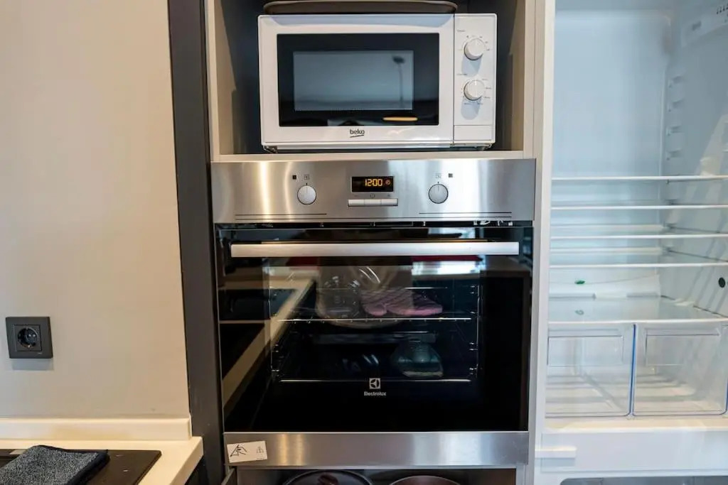 Classy, modern furnished residence-7/24 security ( benesta 121 )