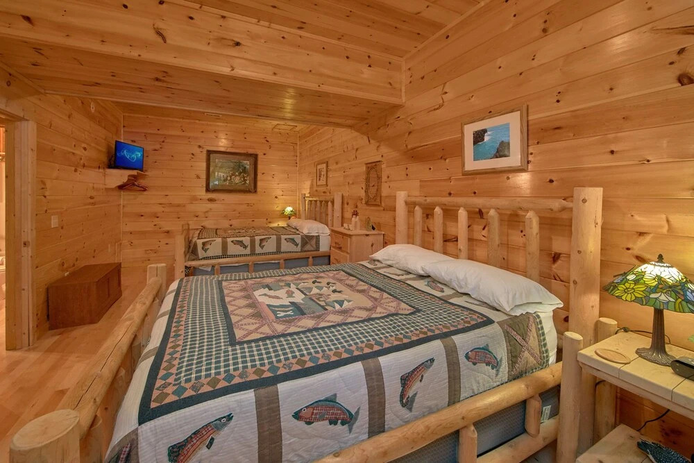 A View For All Seasons 405 - Four Bedroom Cabin