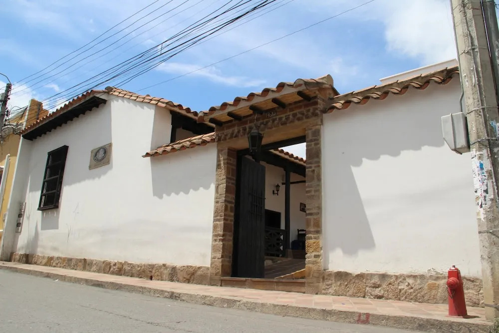 COLOMBIA-Hotel Hontibon