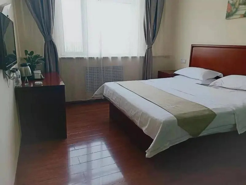 GreenTree Inn Taiyuan Wanbailin District South Inner Ring Qiaoxi Express Hotel