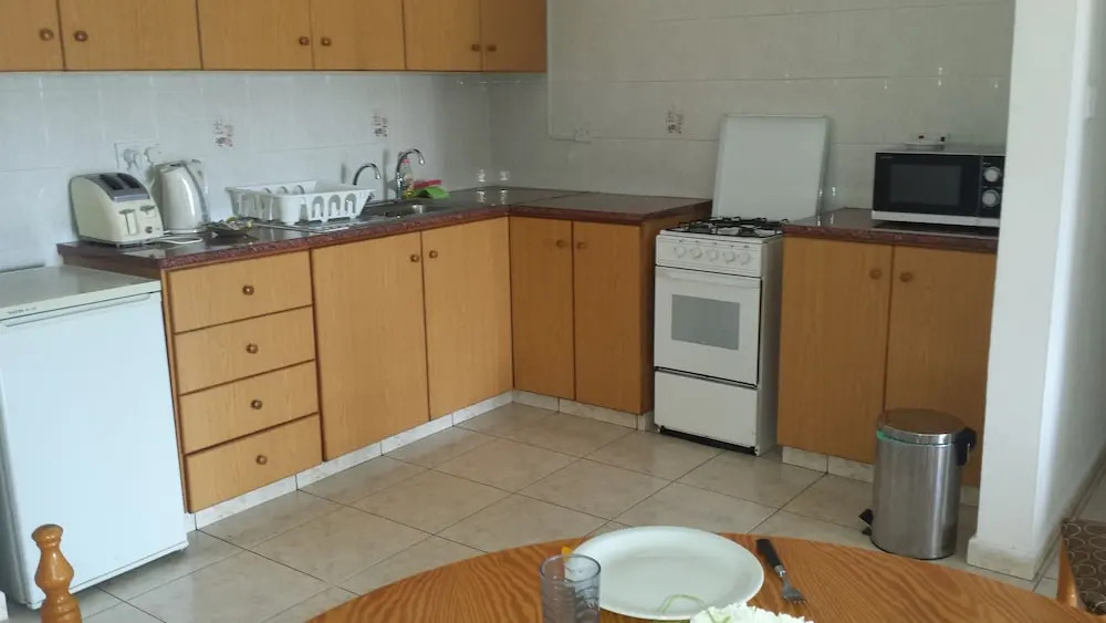 Angela Holiday Apartments