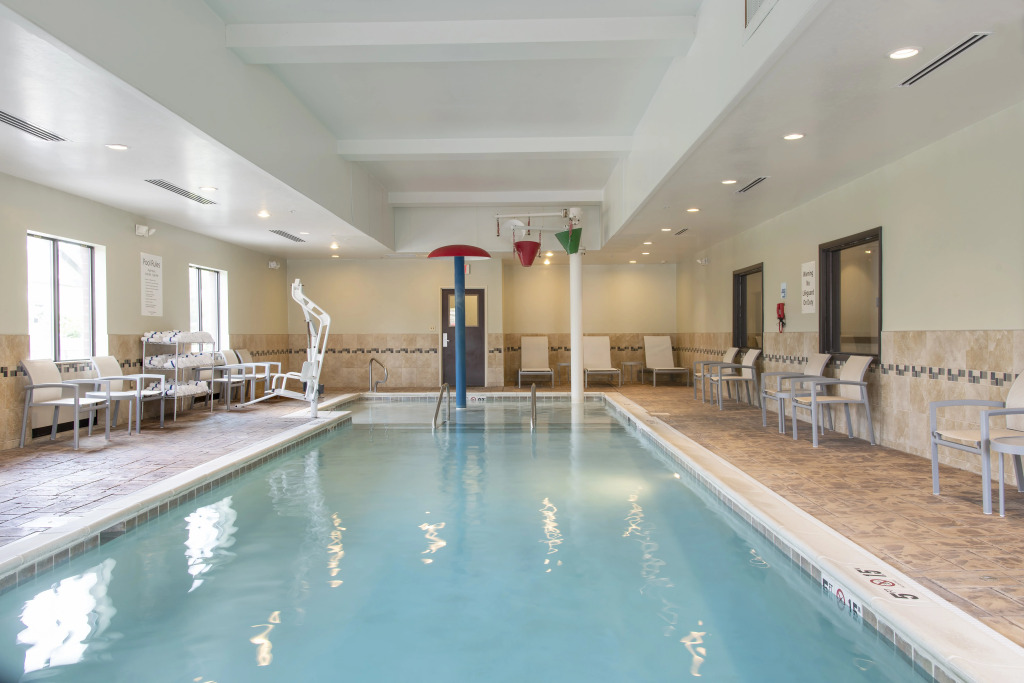 Holiday Inn Express Hotel & Suites New Philadelphia by IHG