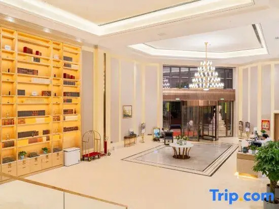 Vienna International Hotel (Huoyanshan Road, Grape Valley, Turpan)