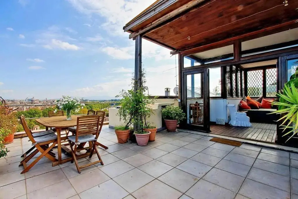 Sant Onofrio Terrace Apartment