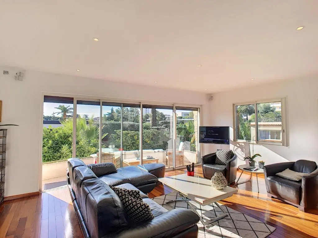 beautiful villa 3 rooms, 165 m² on 2 levels.