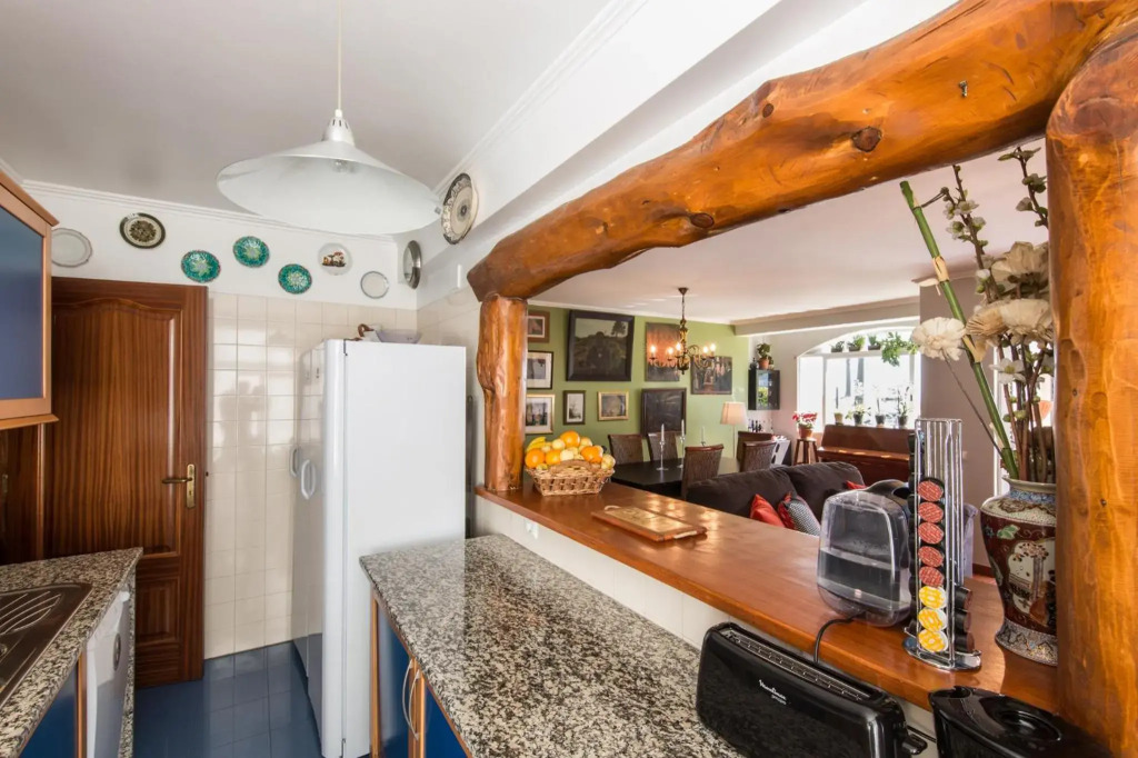 "HomeySuite" in Estoril Beach Apartment