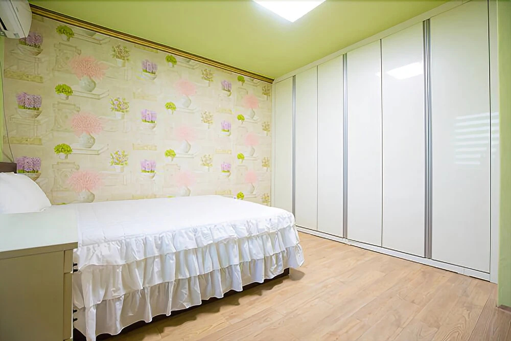 Suncheon Bay Pine Scent Pension
