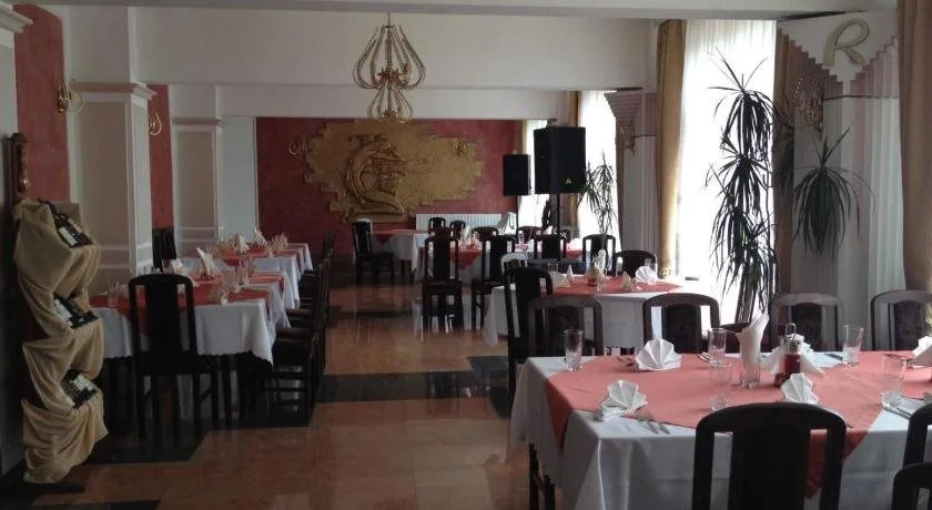 Paradise Hotel