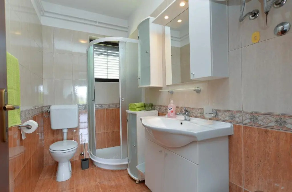Apartment 622