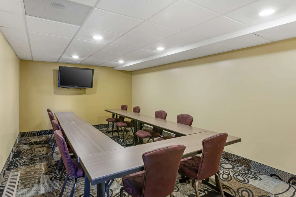 Best Western Plus Landmark Inn
