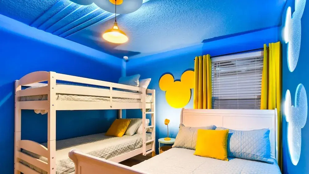 10BR Magic Retreat Pool/Spa/Game near Disney