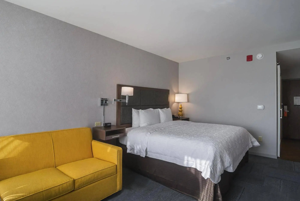 Hampton Inn Chicago North-Loyola Station, Il