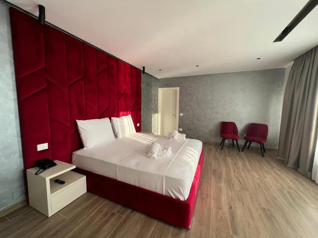Leon Hotel