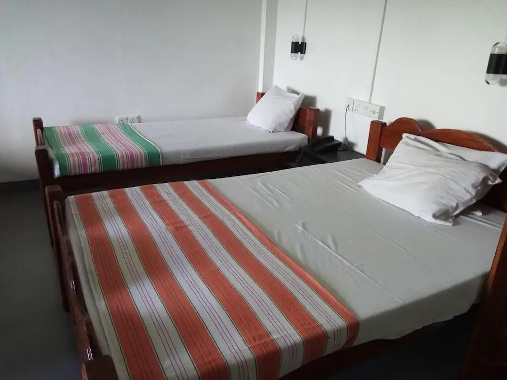 AKR Hotel Kilinochchi