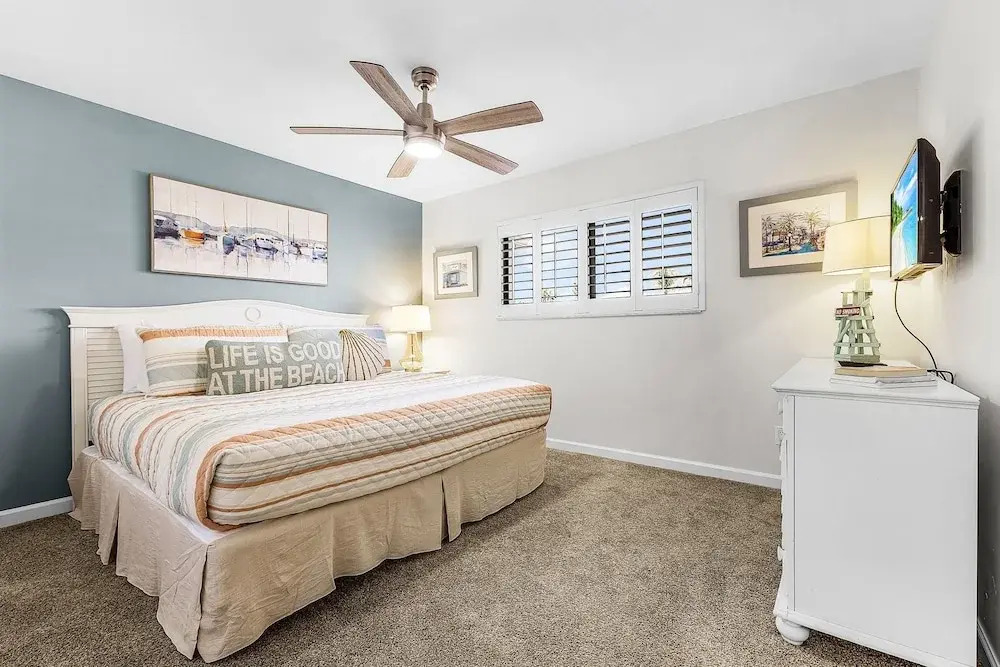 Estero Island Yacht & Racquet Club 224 1 Bedroom Condo
