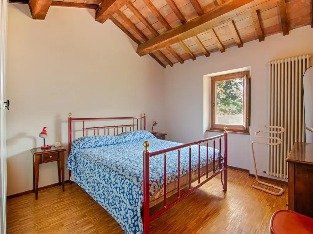 Villa in Borgo Pace with Private Pool