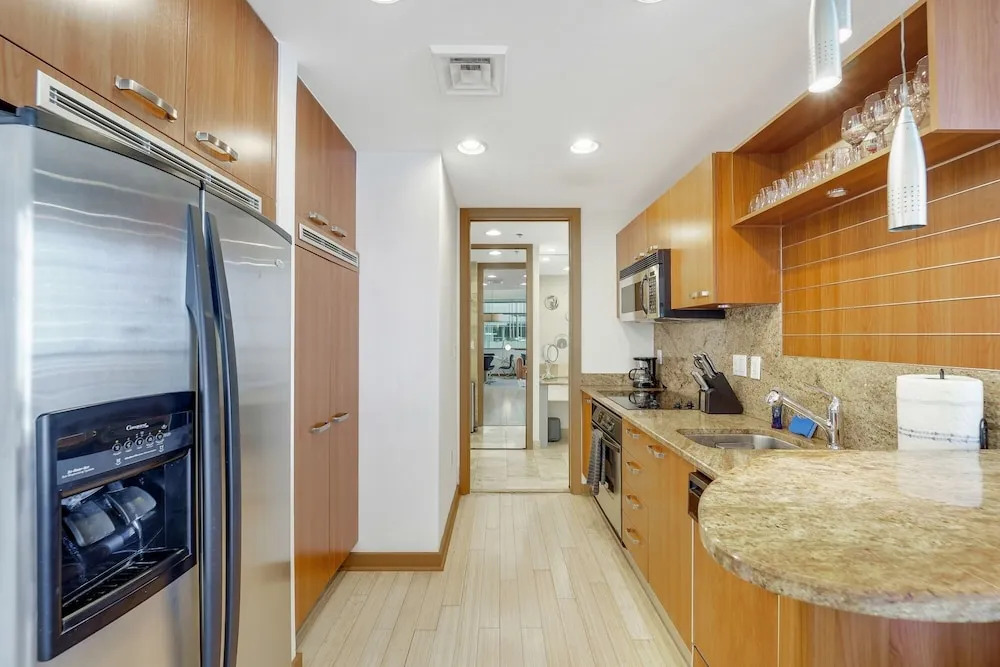 Miami Luxury Executive Apartment
