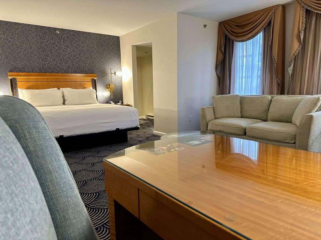 Inn at Great Neck, WorldHotels Crafted