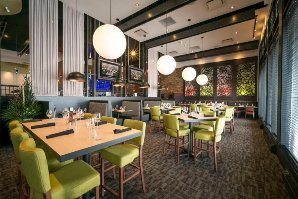 Acclaim Hotel by CLIQUE