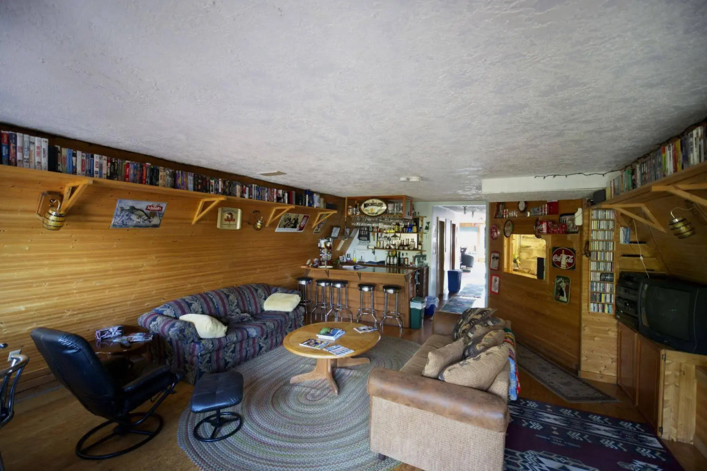Yellow Dog Lodge, Inc
