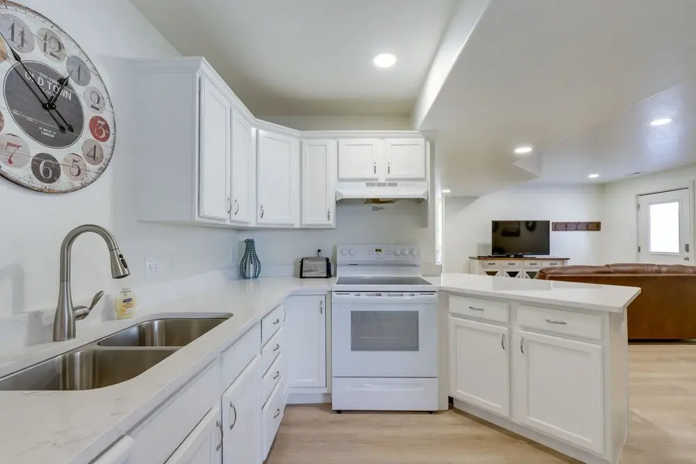 Orem Vacation Rental w/ Shared Yard & Hot Tub