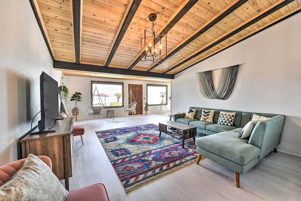 Chic Joshua Tree Pad w/ Mountain Views & Hot Tub