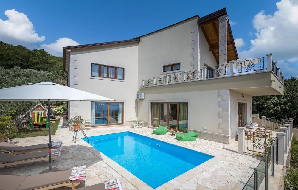 Nice Home In Kostrena With Sauna