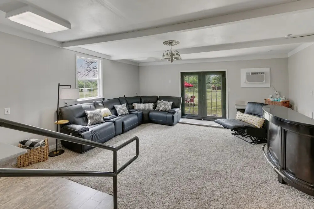Gorgeous Home Near Wineries w/ Hot Tub & Fire Pit