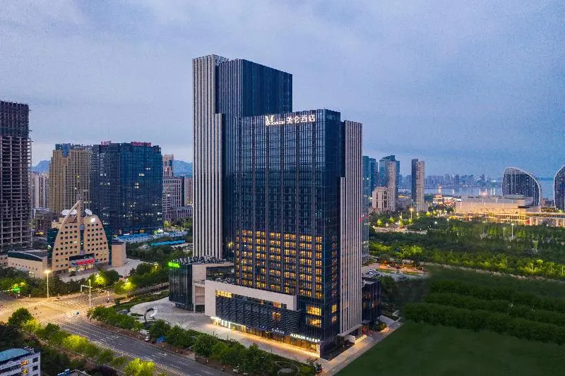 Madison Hotel Qingdao West Coast City Balcony