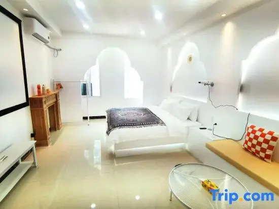 Yunye Lanshu Homestay (Liaocheng Development Zone Zhenhua Shopping Center)