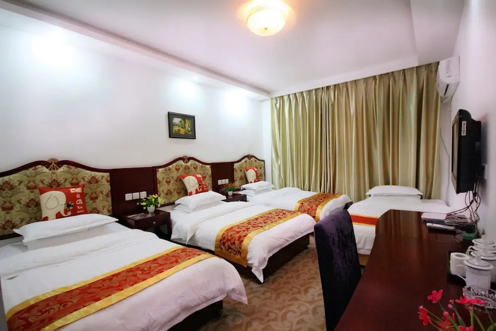 Morning Jiuzhai hotel