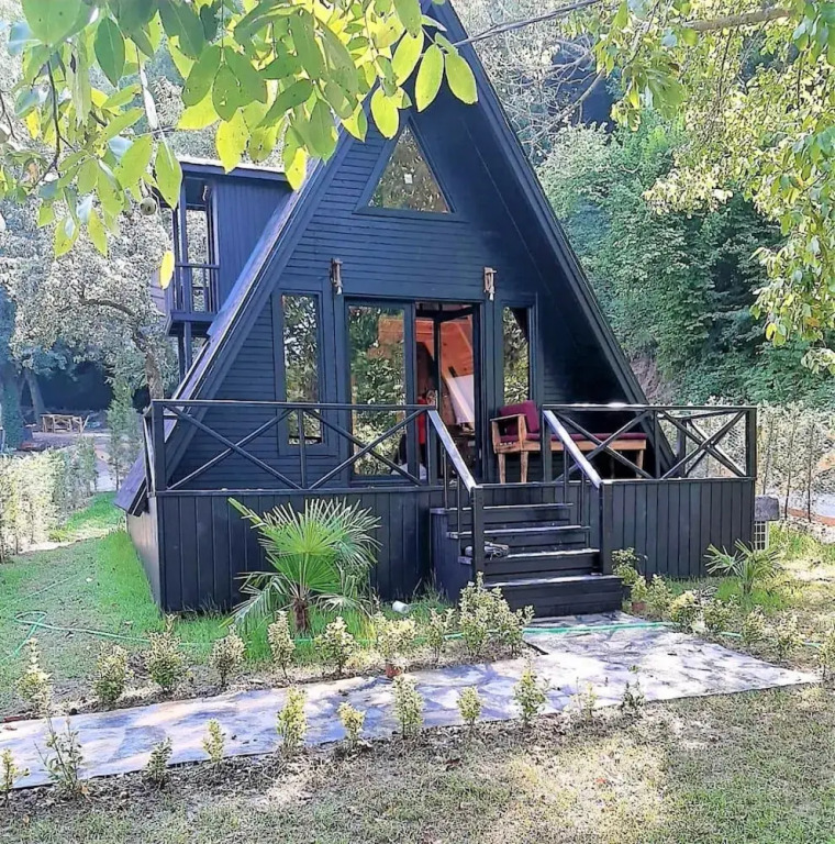 Enchanting Bungalow with Garden in Sapanca