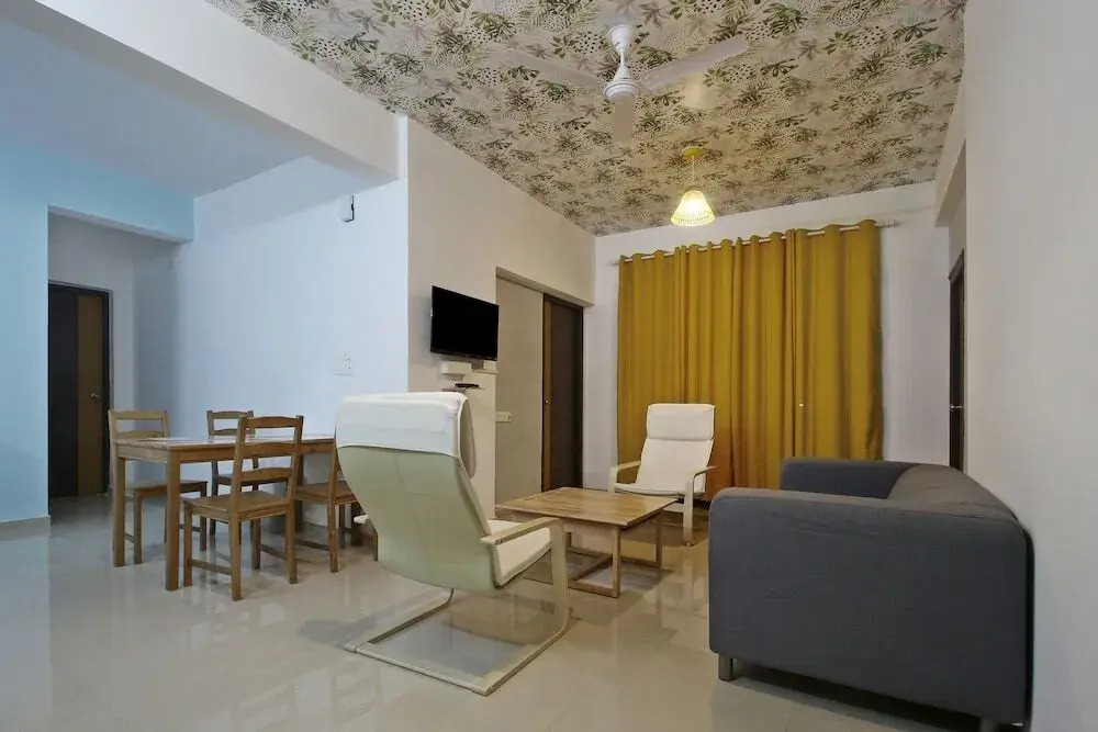 Akar Heights By OYO Rooms