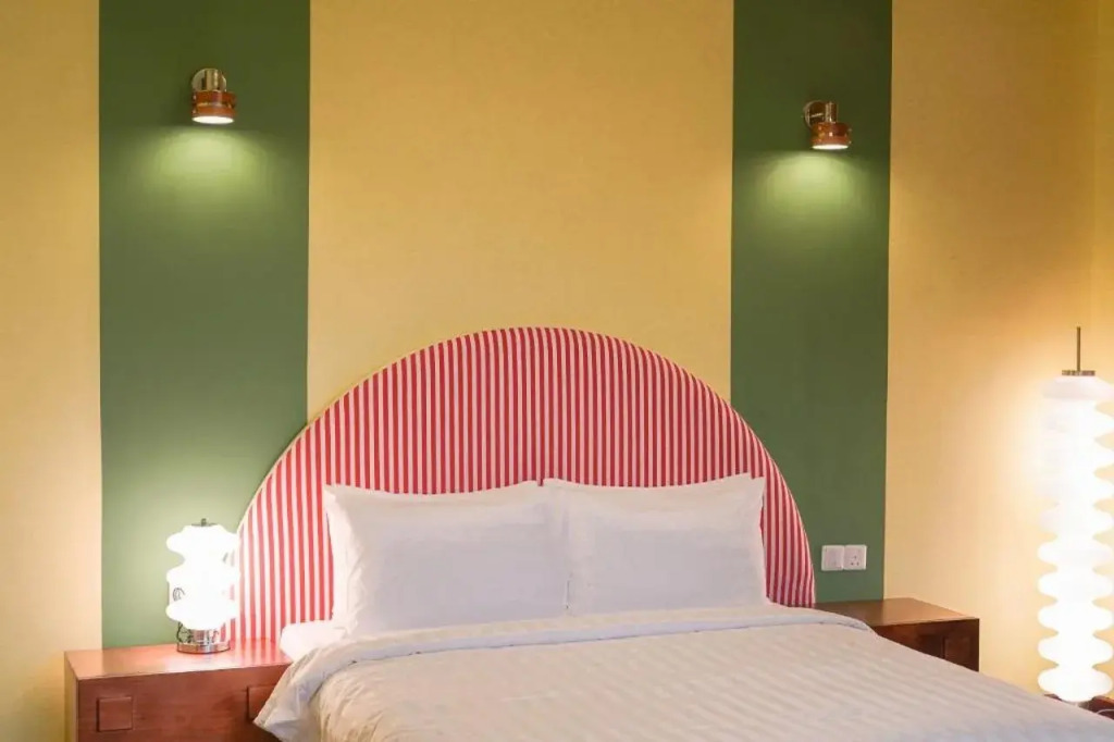 The Très Hotel